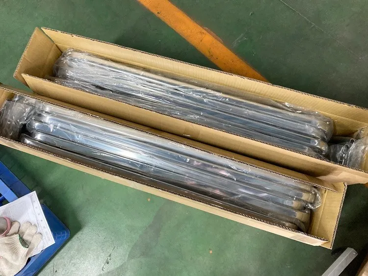 twin slot clothes rail - pack